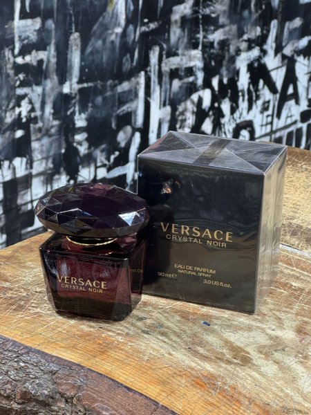Versace Crystal Noir Eau de Parfum