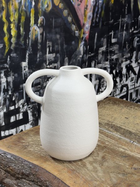 فازة ابيض يد طويلة