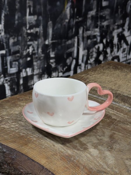 كوب قلوب زهري