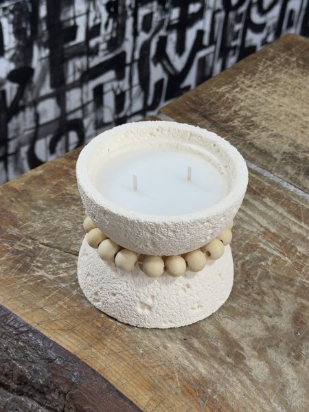 شمعة معطرة خرز
