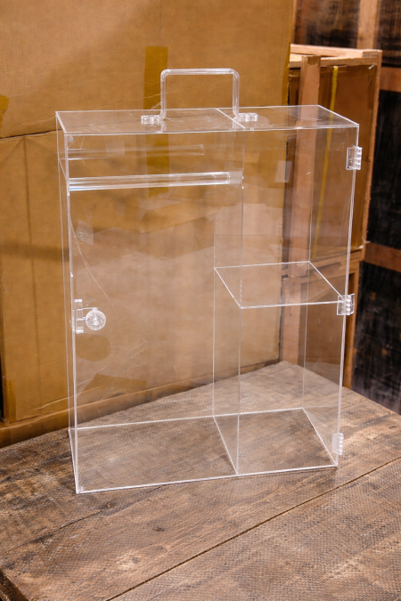 صندوق شفاف تعليق