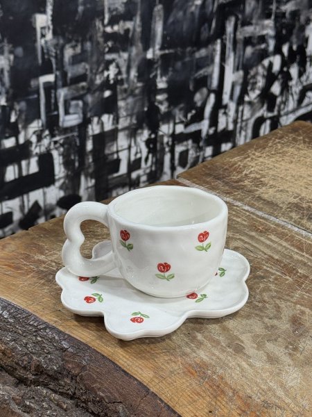 كوب متعرج تيولب