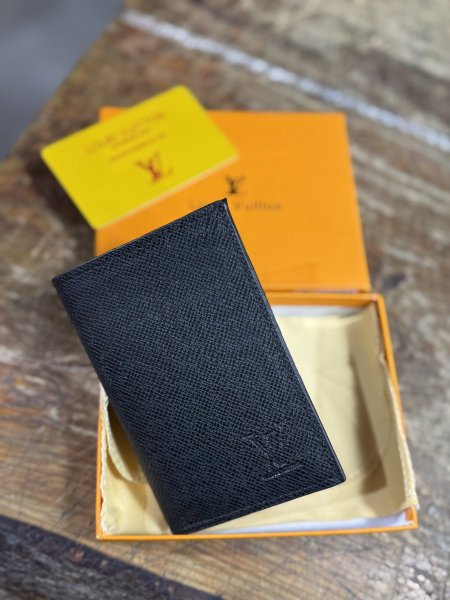 محفظة Louis Vuitton
