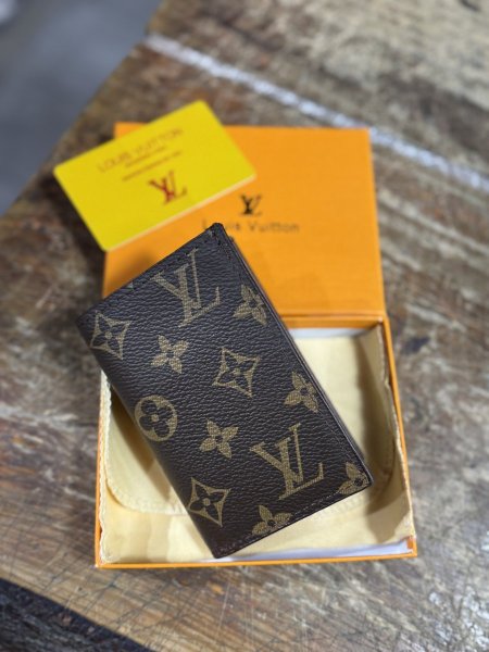 محفظة Louis Vuitton