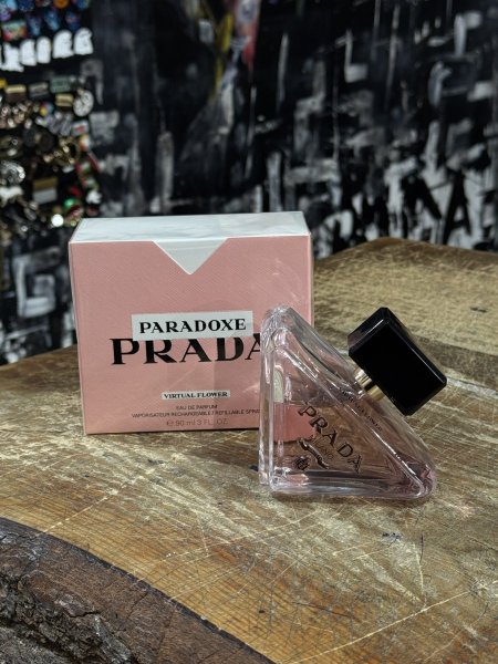 Prada Paradoxe Virtual Flower