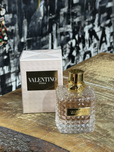 Valentino Donna Eau De Parfum
