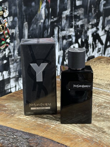 LE PARFUM SAINT LAURENT