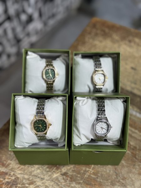 ساعة IEKE ستاتي