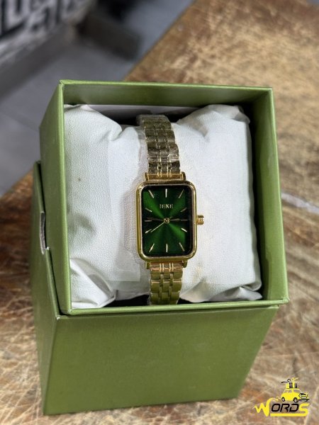 ذهبي مينا زيتي