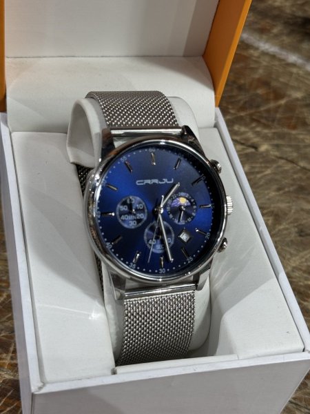 ساعة CRRJU